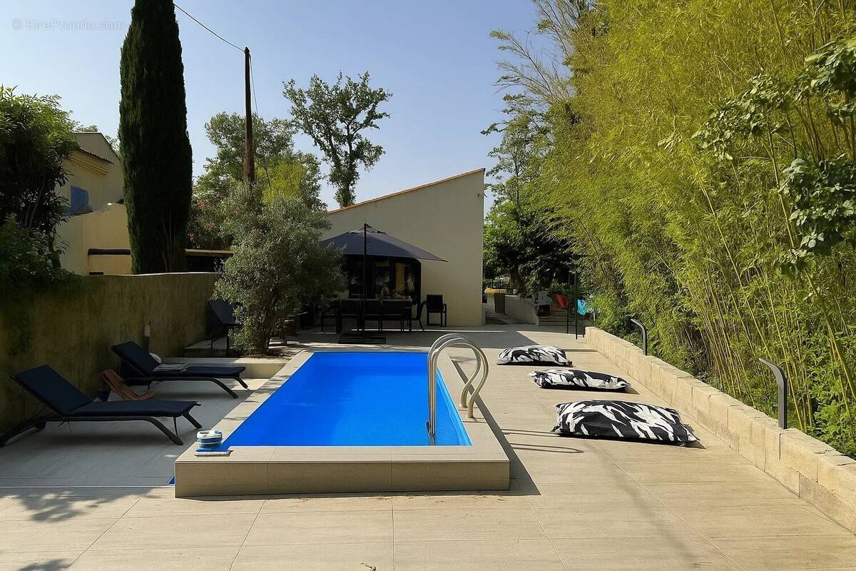 Maison à EYGUIERES
