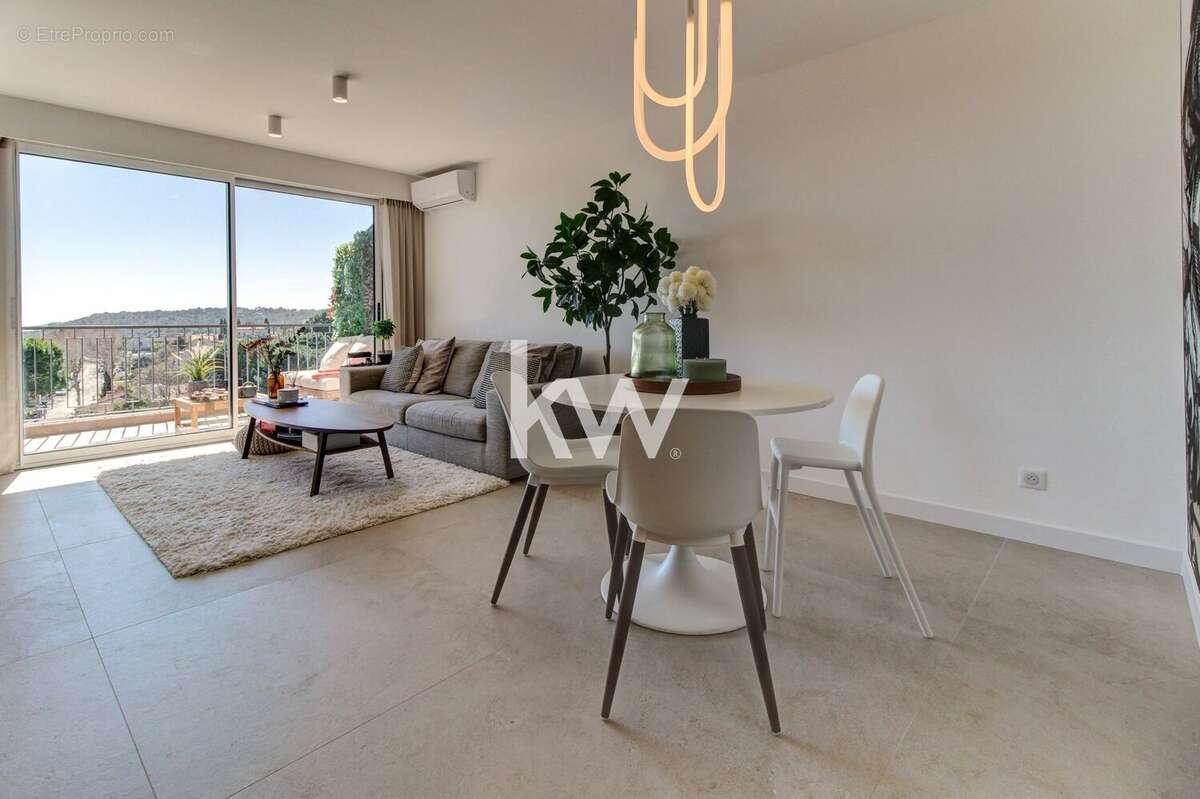 Appartement à VENCE