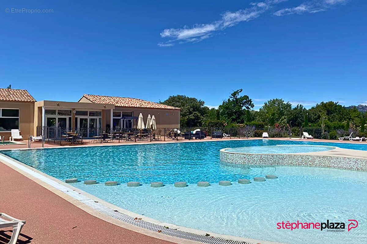 Appartement à AUBIGNAN