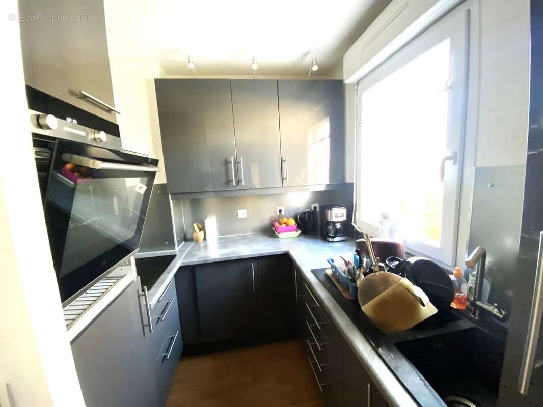 Appartement à VILLETANEUSE