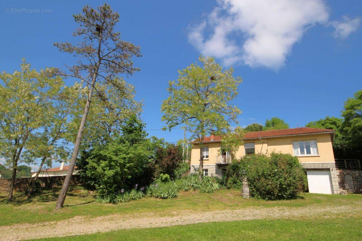 Maison à VILLEFRANCHE-DE-ROUERGUE