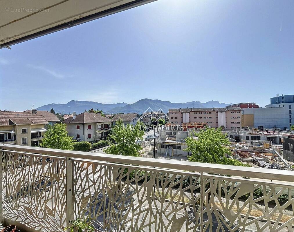 Appartement à CRAN-GEVRIER