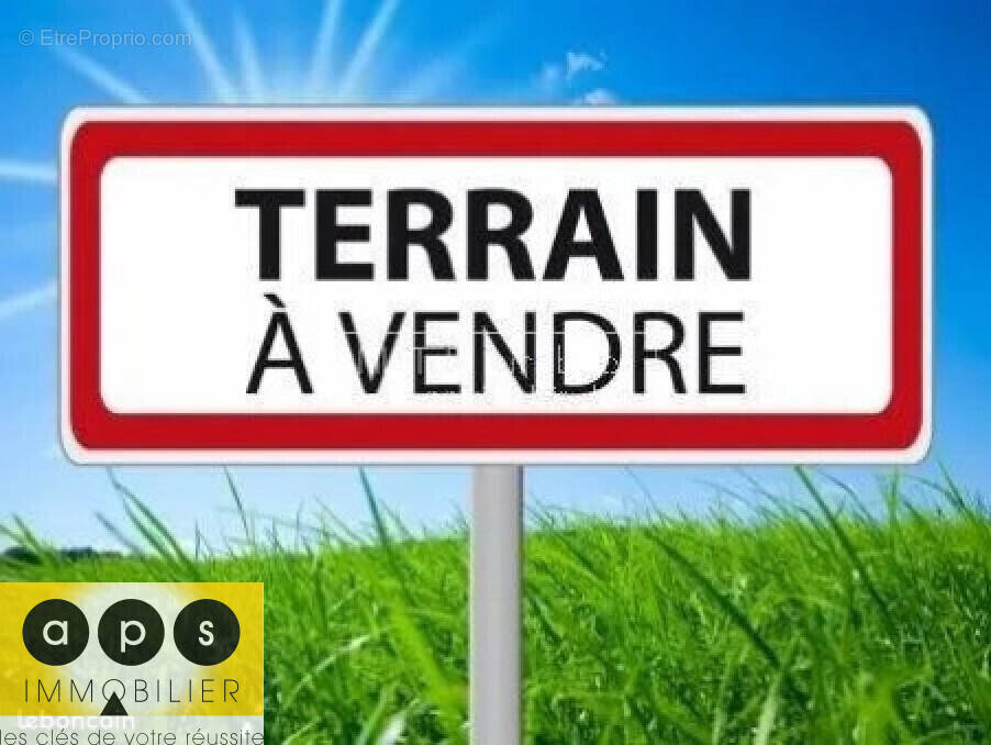 Terrain à SALINS-LES-BAINS