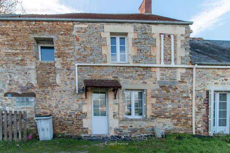Maison à POTIGNY