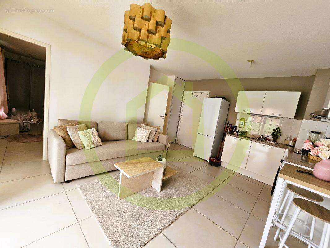 Appartement à JUVIGNAC