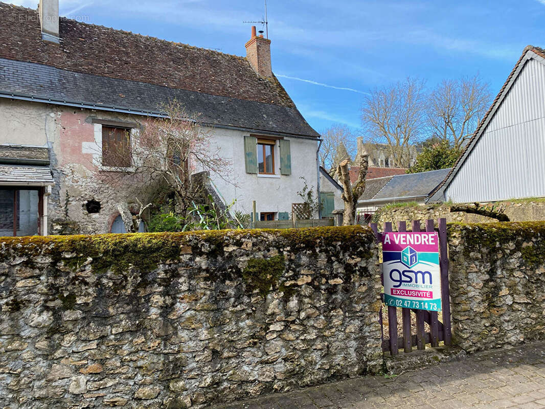 Maison à REIGNAC-SUR-INDRE