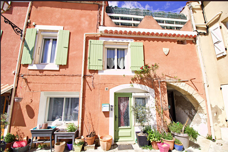 Maison à FLEURY