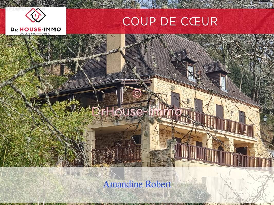 Maison à BEYNAC-ET-CAZENAC