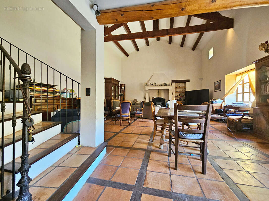 Maison à PUJAUT
