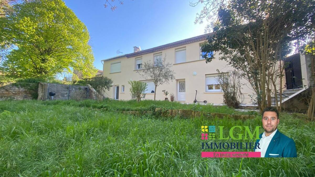 Appartement à REMOULINS