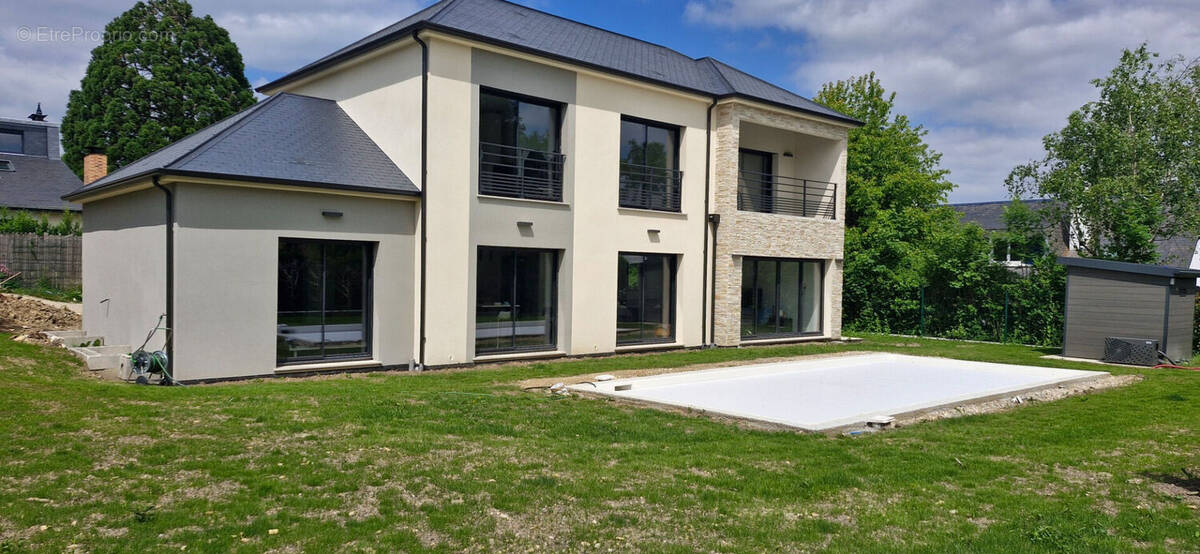Maison à L&#039;ETANG-LA-VILLE