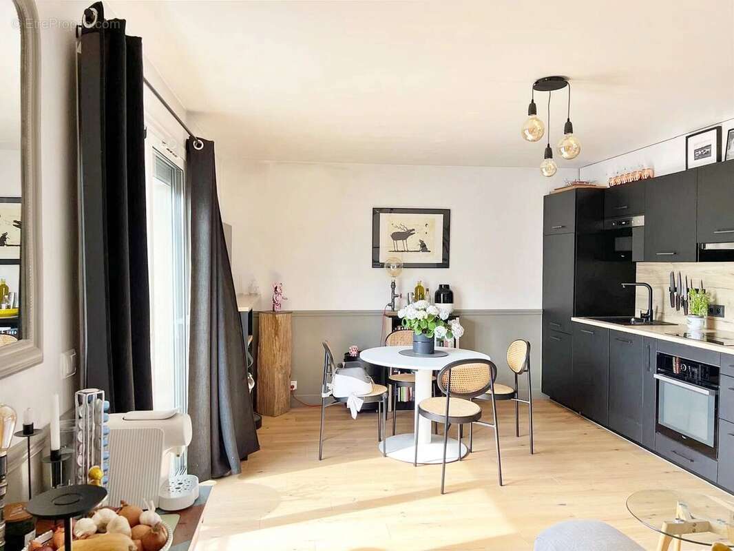 Appartement à SAINT-MAUR-DES-FOSSES