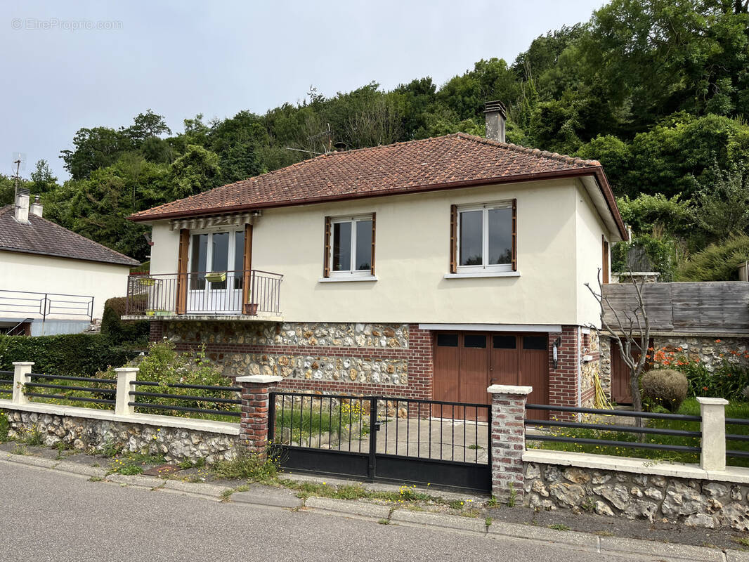 Maison à CANY-BARVILLE