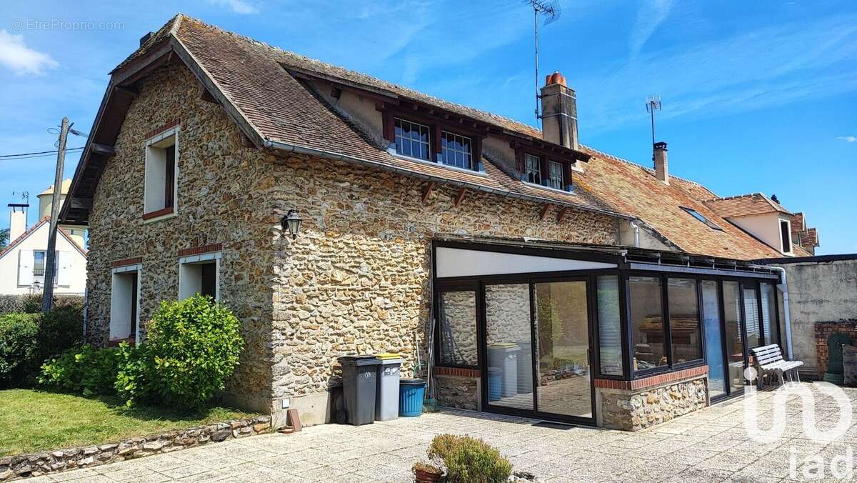 Photo 2 - Maison à CHATILLON-LA-BORDE