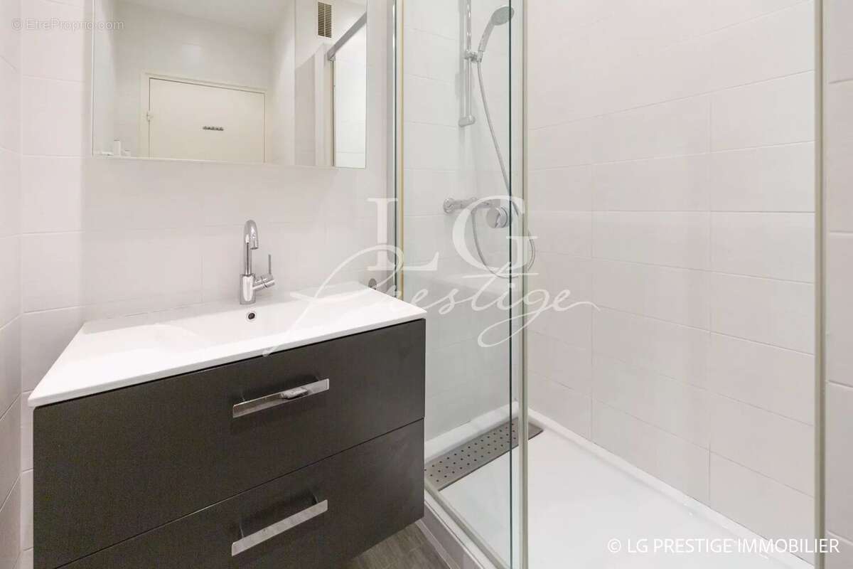 Appartement à MANDELIEU-LA-NAPOULE