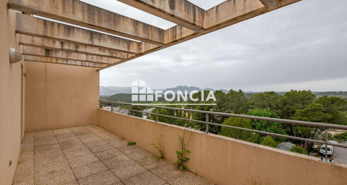 Appartement à ROQUEBRUNE-SUR-ARGENS