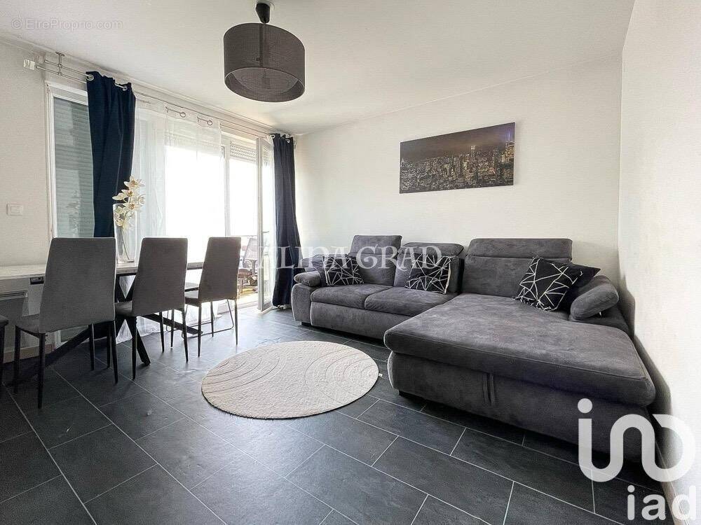 Photo 1 - Appartement à CERGY