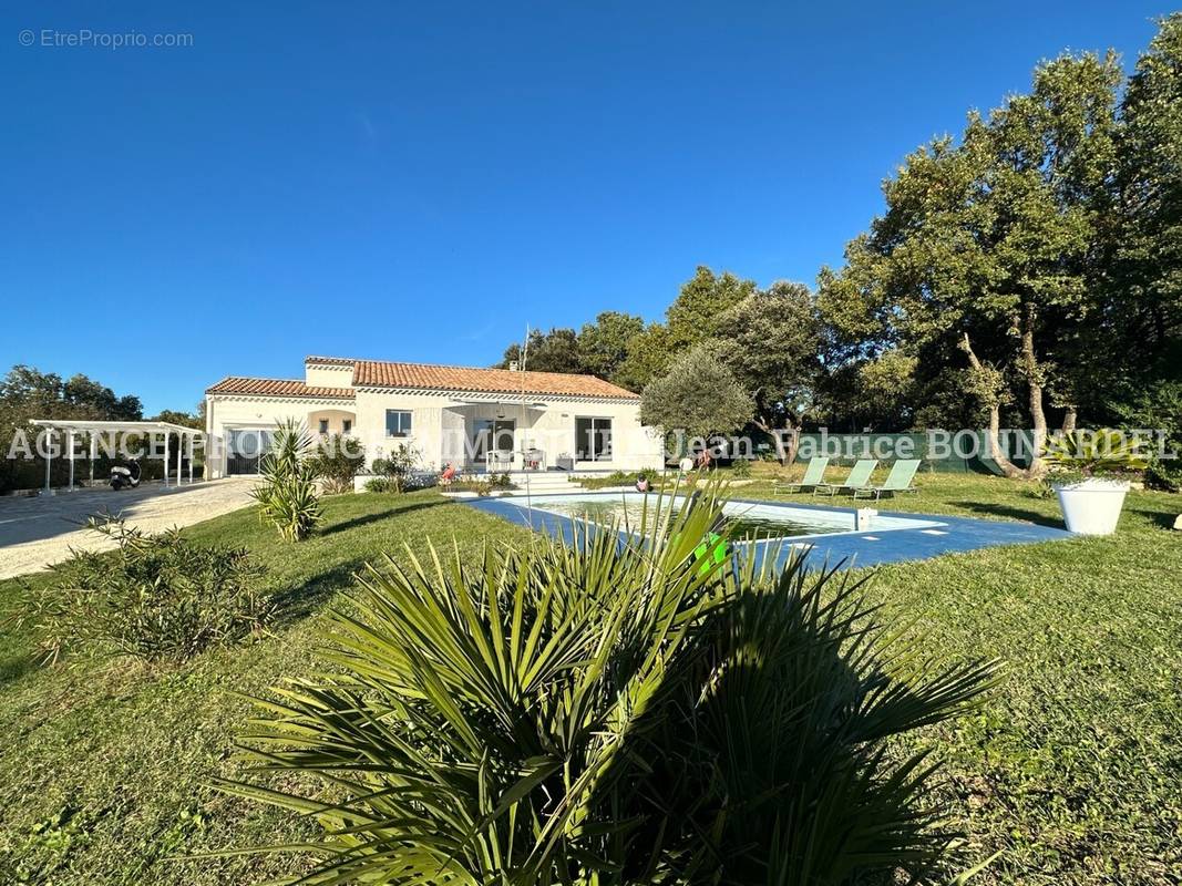Maison à GRIGNAN