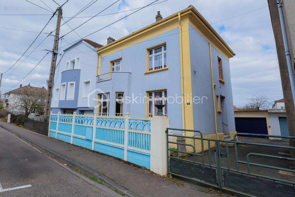 Maison à AMNEVILLE