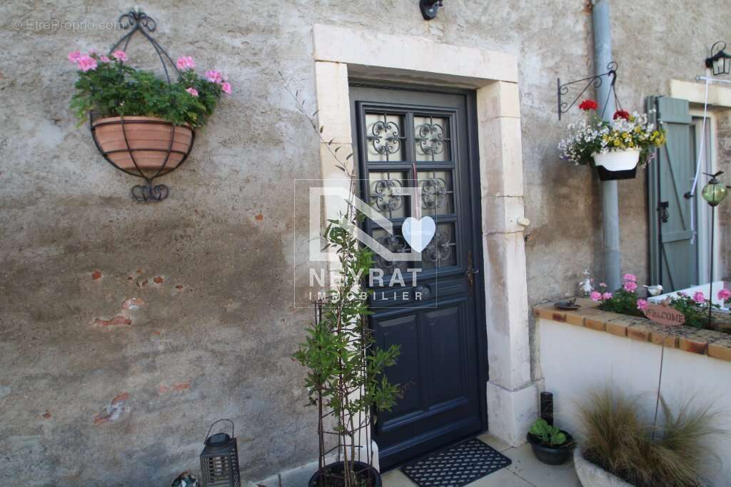 Maison à SAINT-LOUP-GEANGES