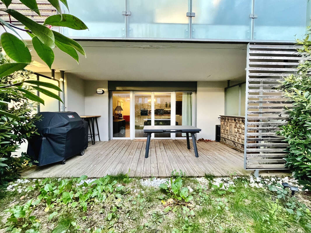 Appartement à CHENS-SUR-LEMAN