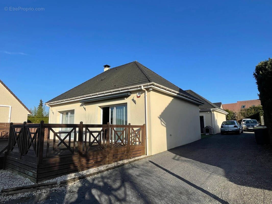 Maison à FRENEUSE