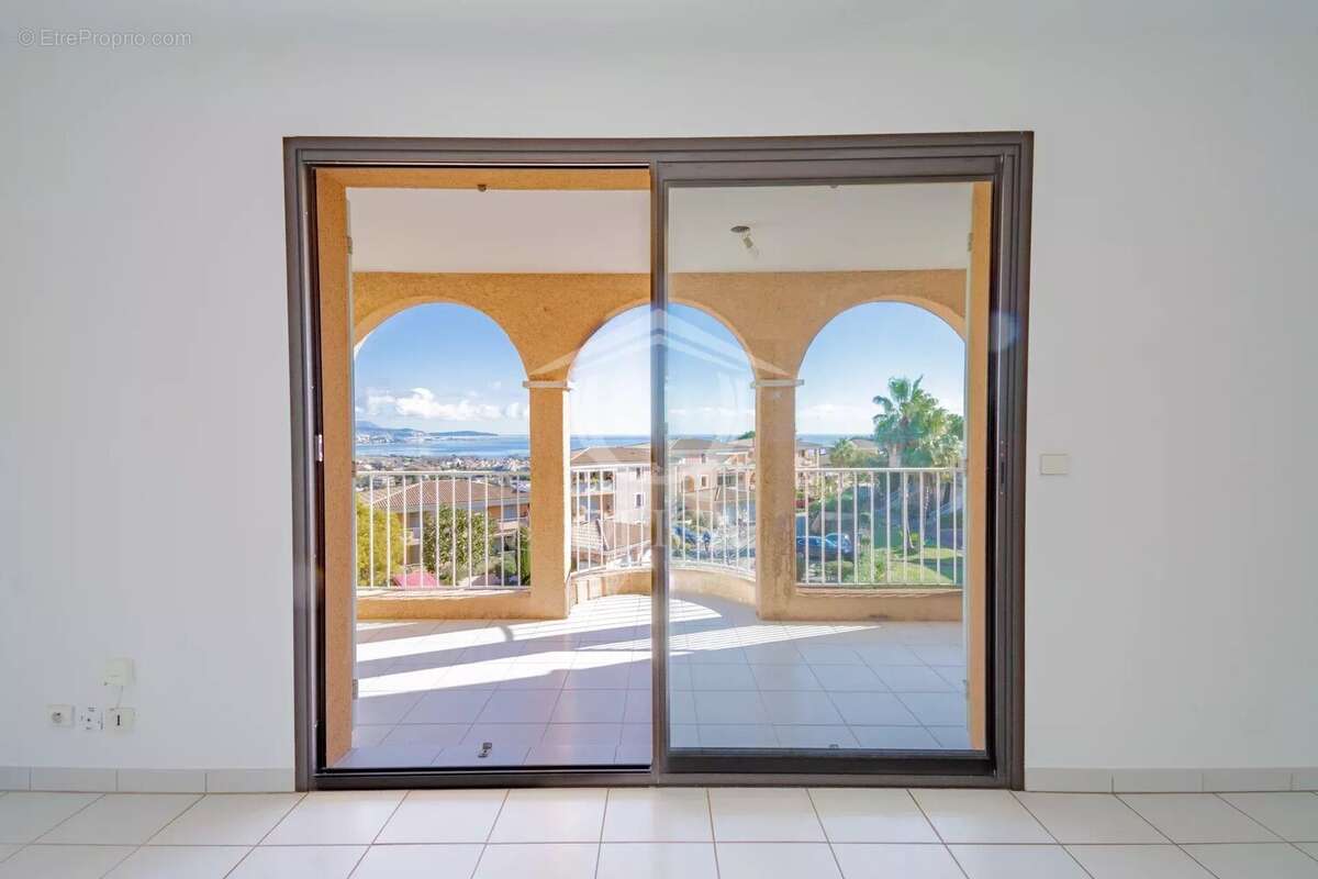 Appartement à VILLENEUVE-LOUBET