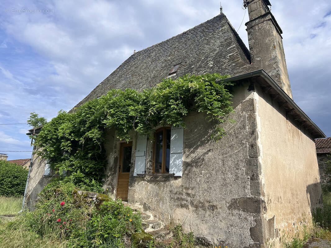 Maison à GOULLES