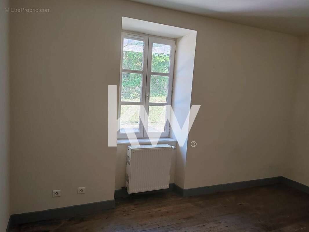Maison à CHATEAU-CHERVIX