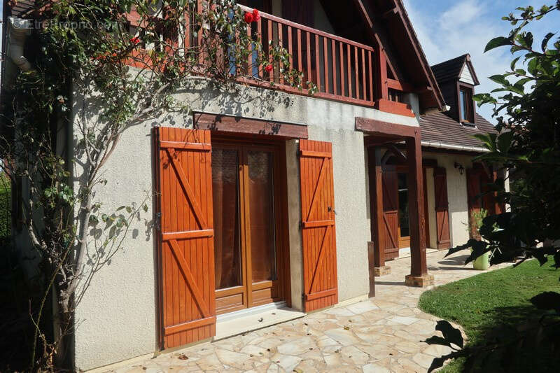Maison à CANTELEU