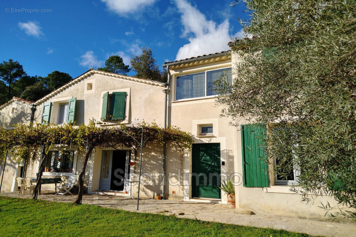 Maison à SUMENE