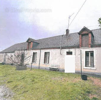 Maison à MASSAY