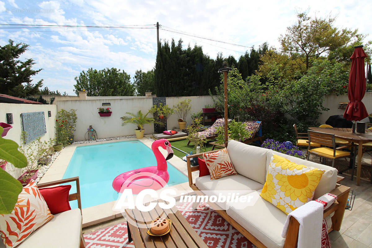 Maison à CHATEAUNEUF-LES-MARTIGUES