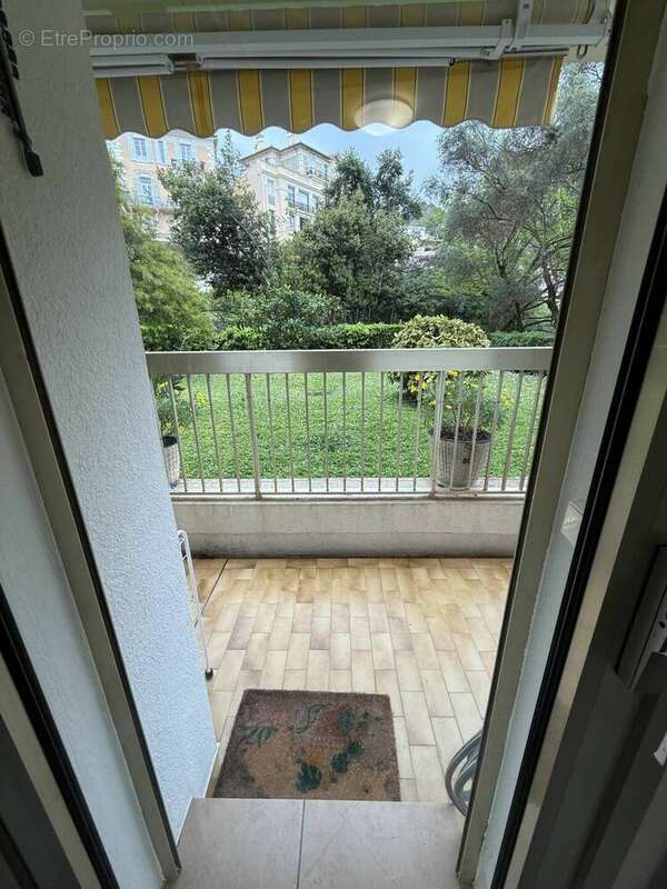 Appartement à LE CANNET