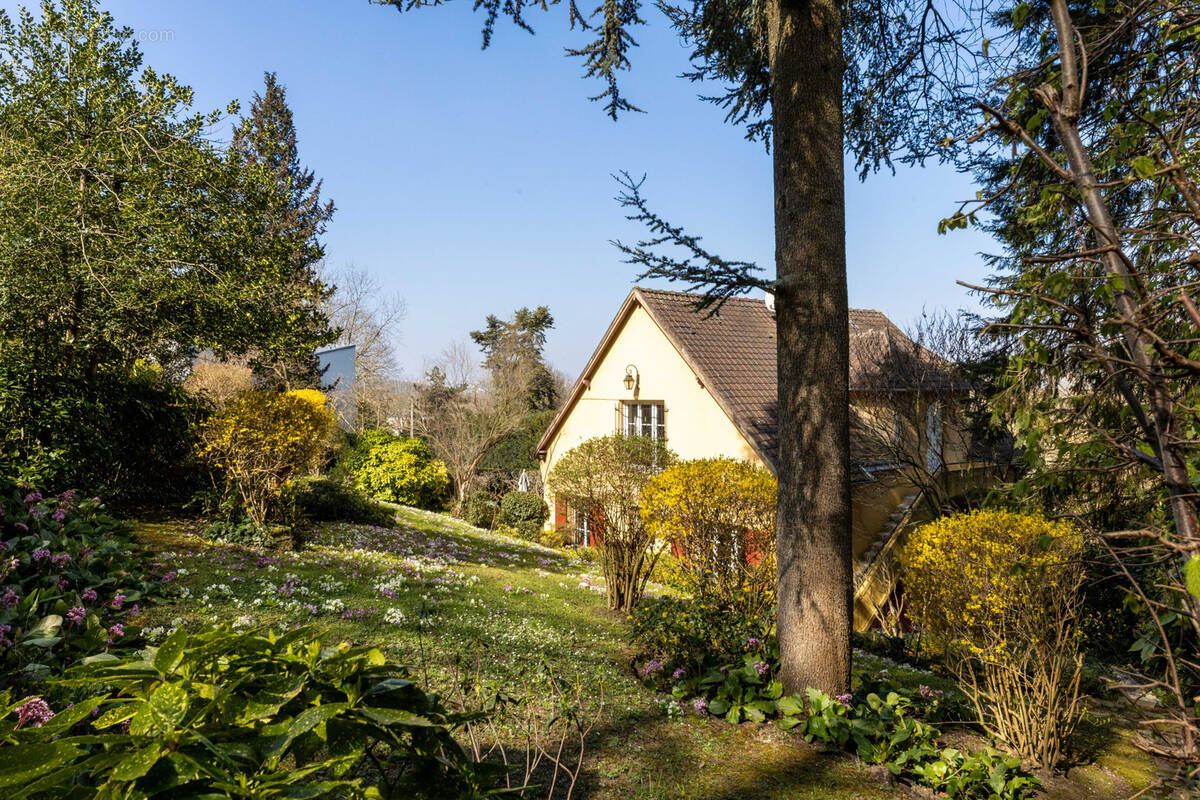 Maison à BOUGIVAL
