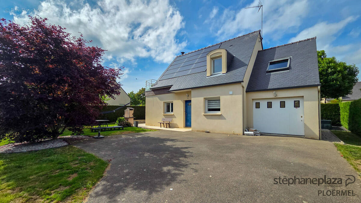 Maison à PLOERMEL