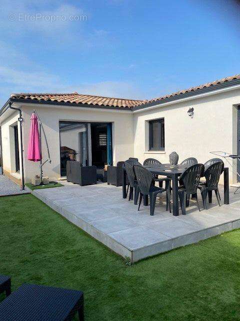 Maison à ADISSAN