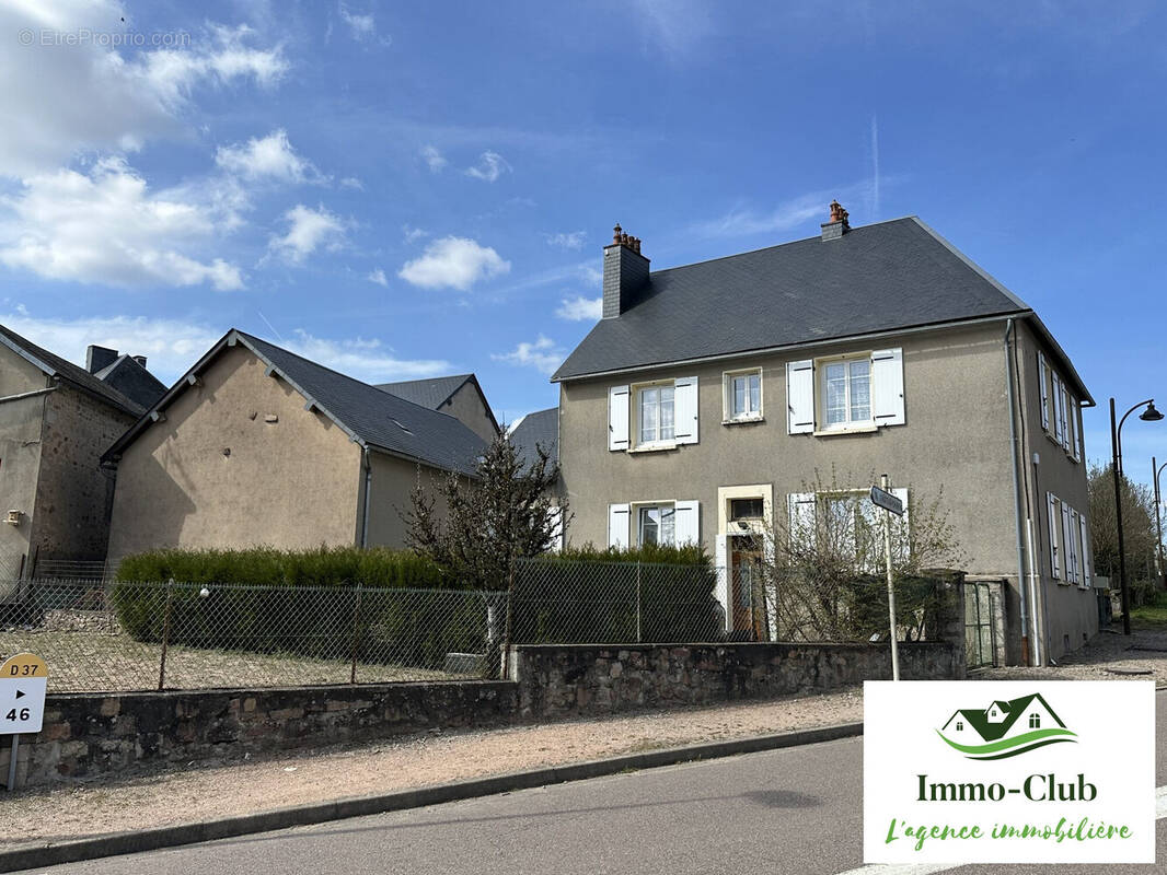 Maison à PLANCHEZ