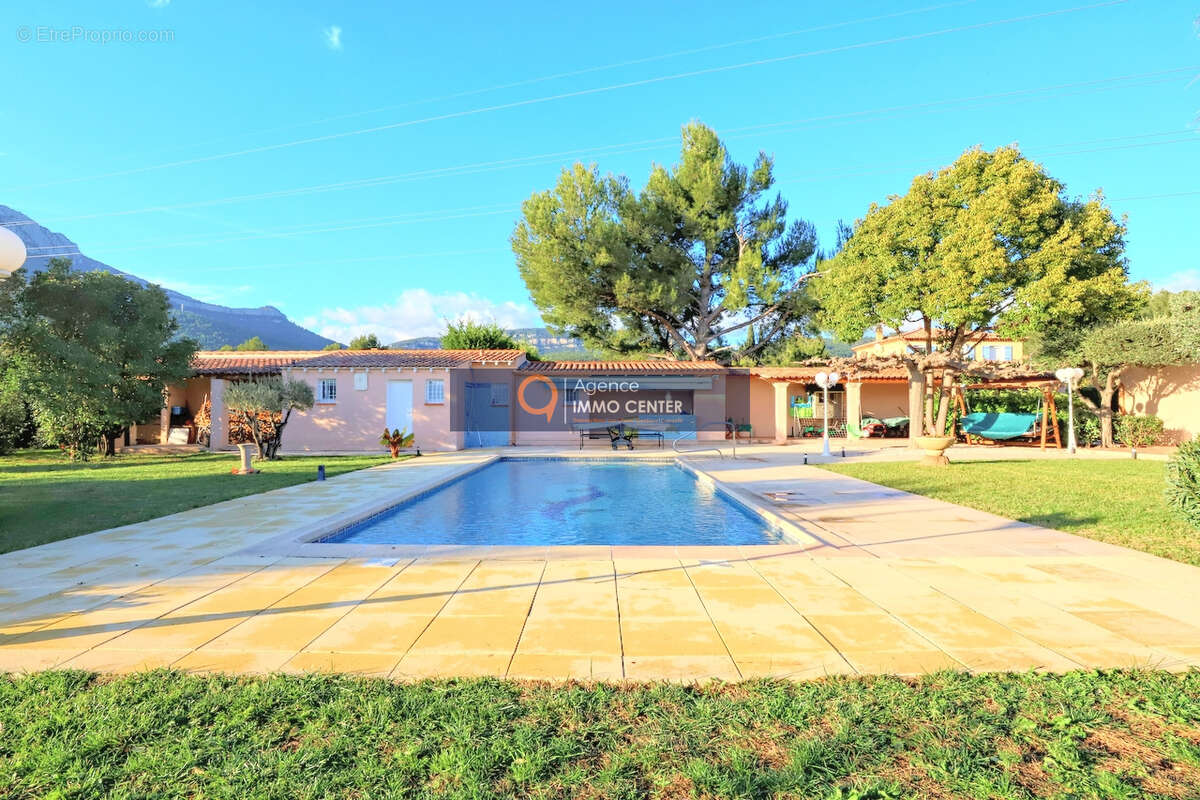 Maison à LA FARLEDE