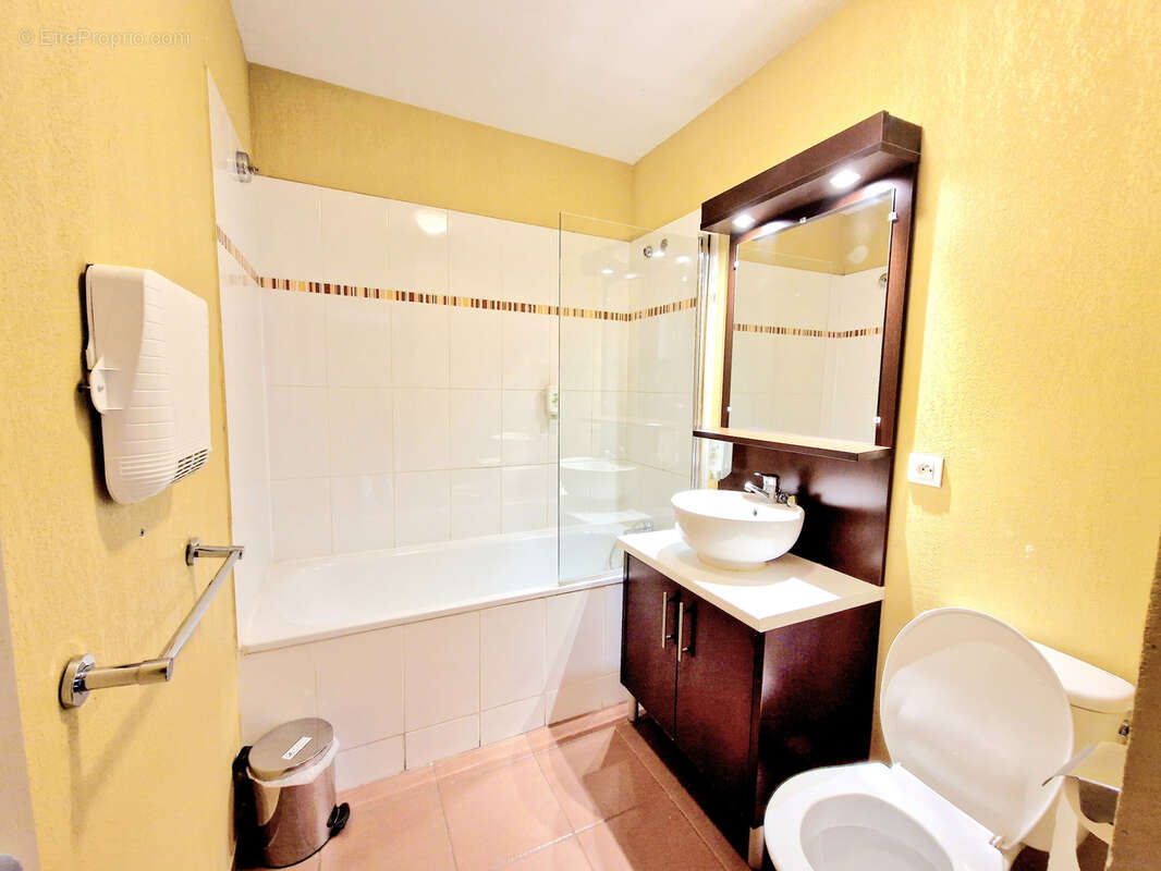 Appartement à SIX-FOURS-LES-PLAGES