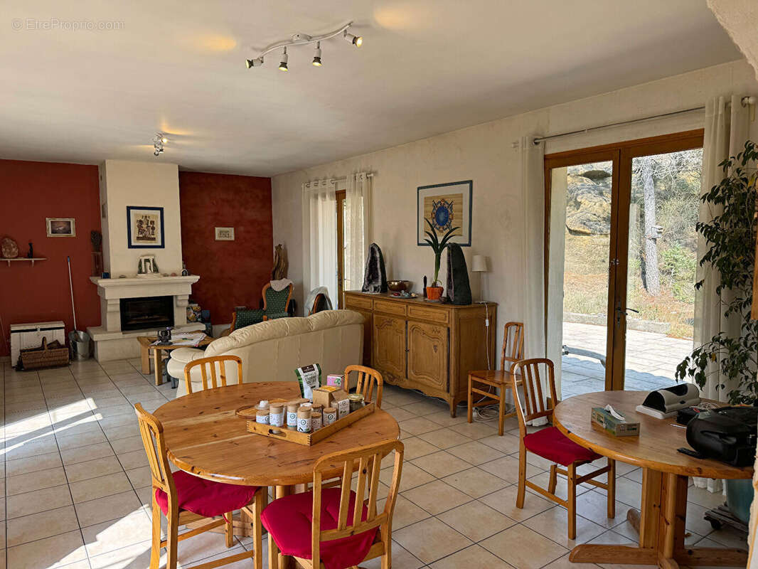 Maison à TAULIGNAN