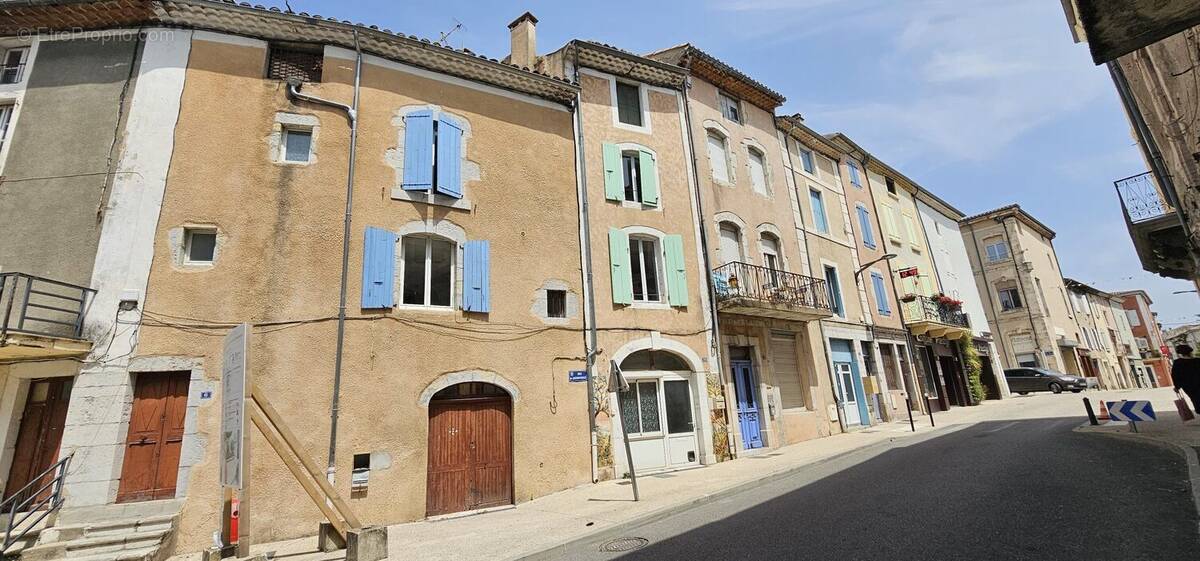 Maison à VILLENEUVE-DE-BERG