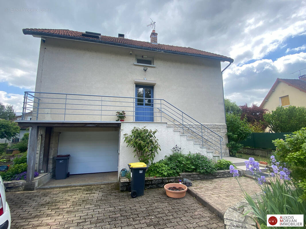 Maison à MONTBARD