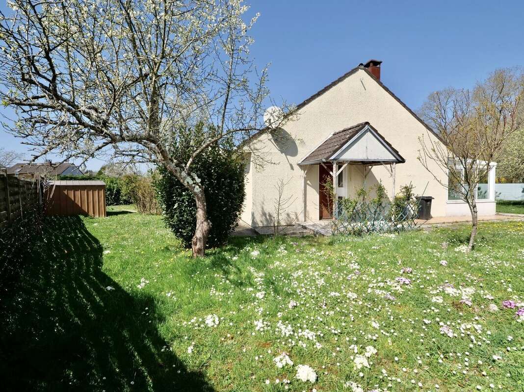 Maison à LE CHATELET-EN-BRIE