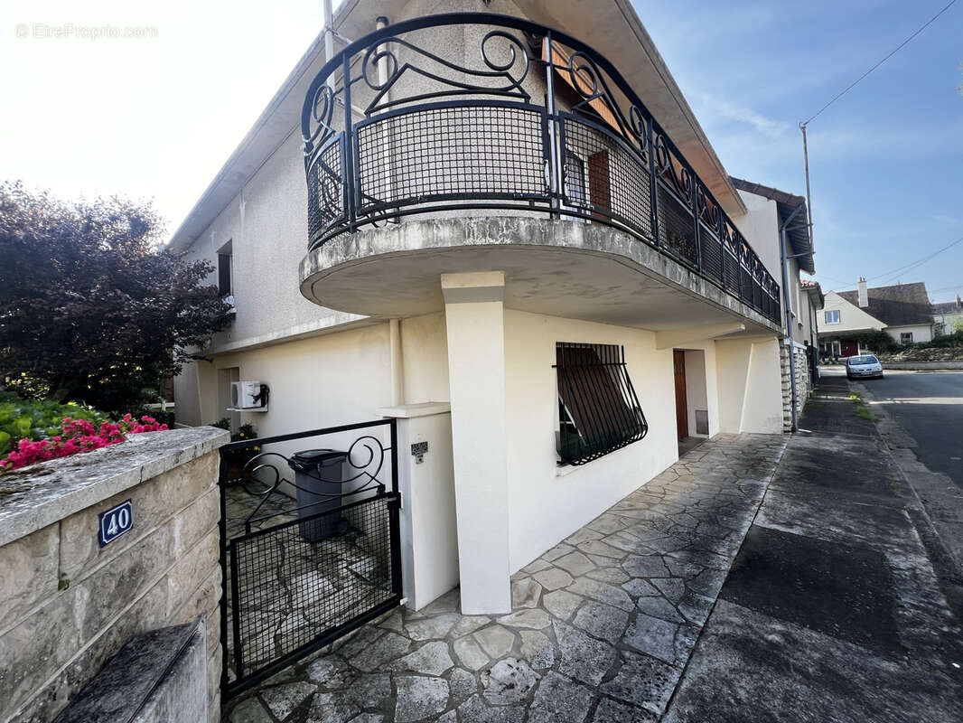 Maison à CHATELLERAULT