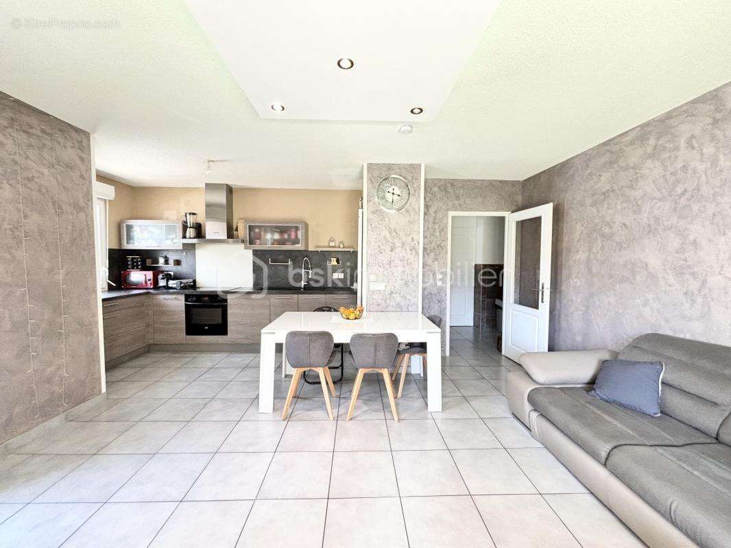 Appartement à ECHIROLLES