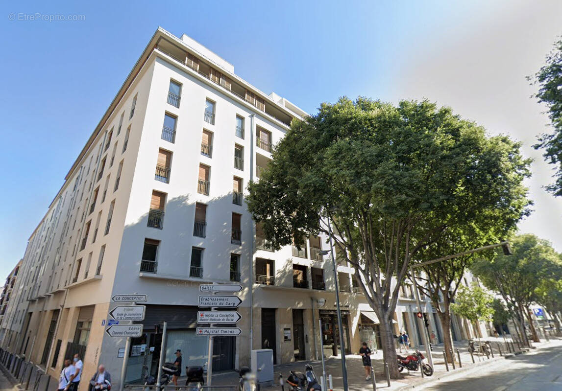 Parking à MARSEILLE-5E