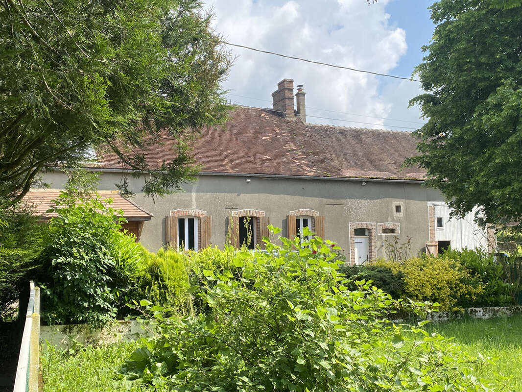 Maison à CHARNY