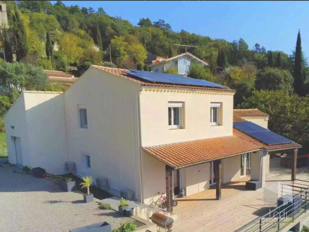 Maison à MONTELIMAR