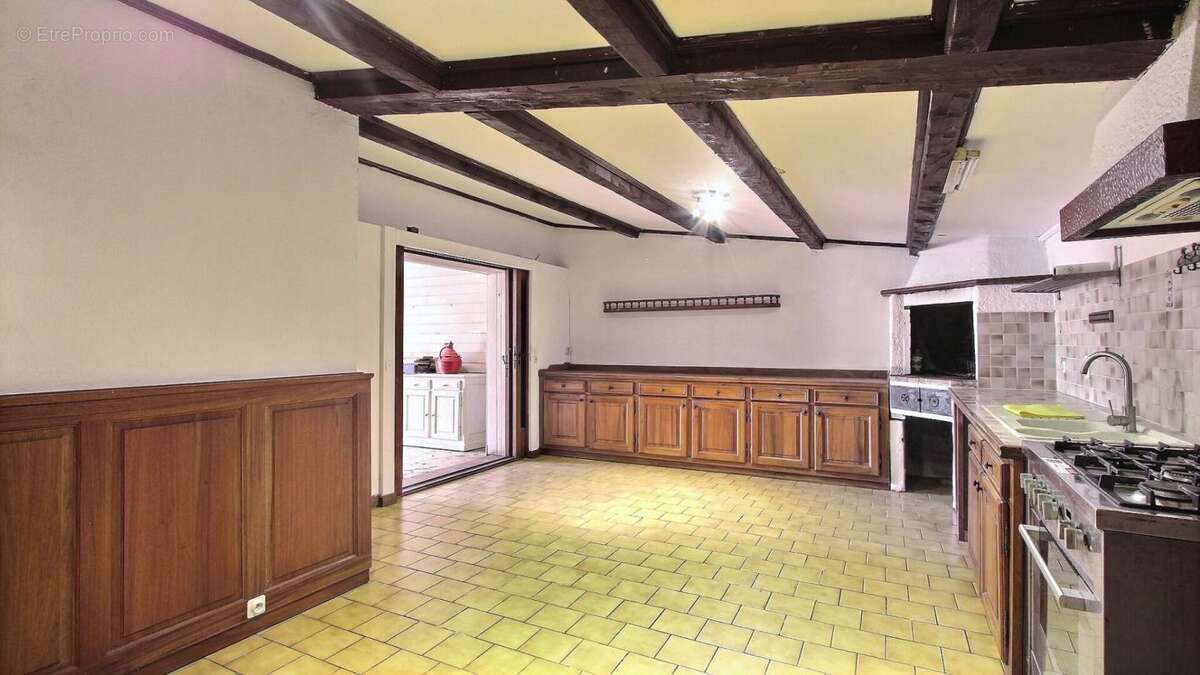 Maison à LE CANNET-DES-MAURES